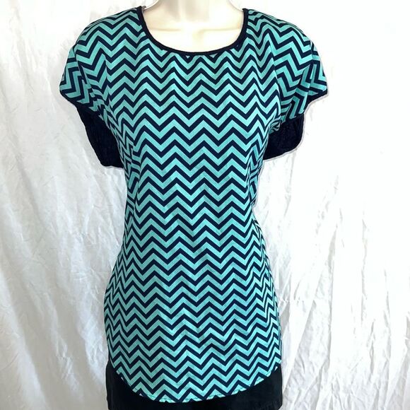 Dark & Light Blue Chevron Pattern T-shirt Tee Top ~ Women’s XL ~ Espresso Brand - Picture 2 of 9